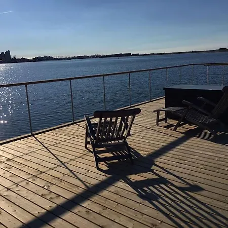 Πλωτό κατάλυμα Oostzee Swantje *